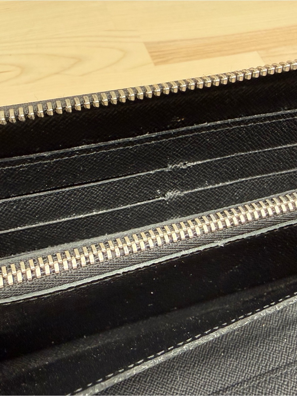 Louis Vuitton Black Epi Leather Zippy Wallet - Picture 6 of 9